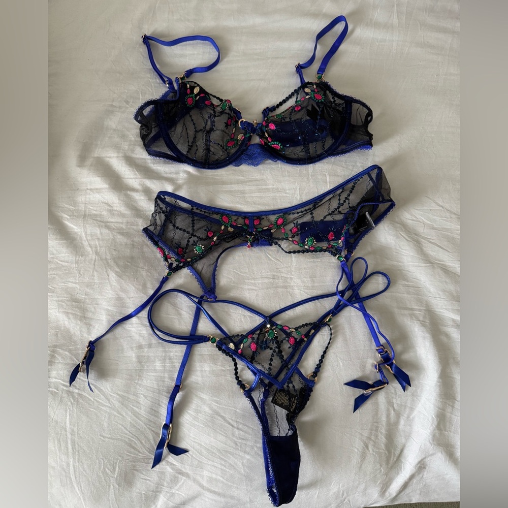 Honey Birdette Leah set 💙 - Picture 3 of 3